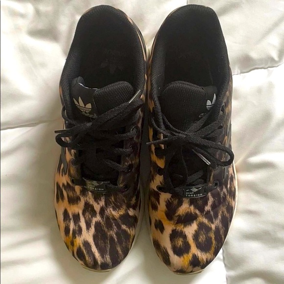 Adidas Cheetah, print, lace up, yogaathletic tan & gold, running comfort… - Picture 5 of 7